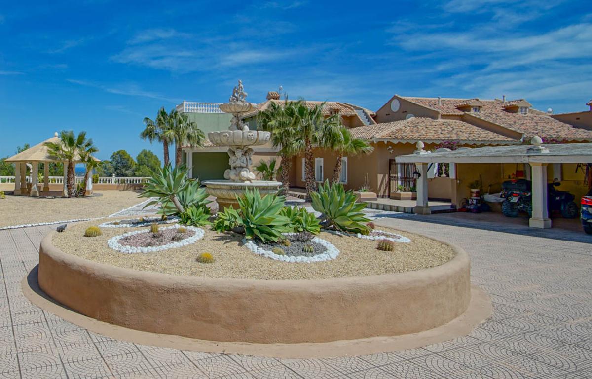 Huvila La Nucia, Alicante, Espanja 8 makuuhuonetta, 900 m2 No. 99310