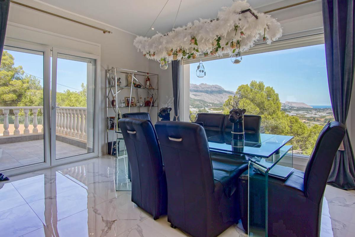 Huvila La Nucia, Alicante, Espanja 8 makuuhuonetta, 900 m2 No. 99310