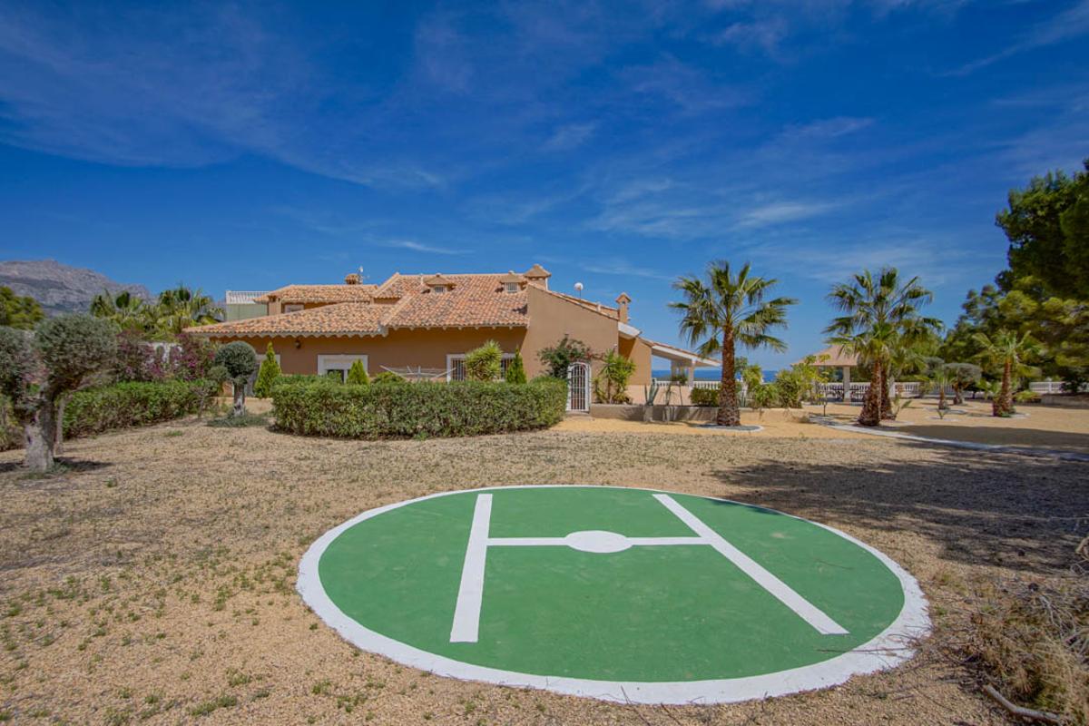 Huvila La Nucia, Alicante, Espanja 8 makuuhuonetta, 900 m2 No. 99310