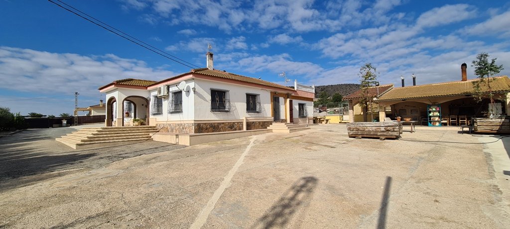 Villa i Orihuela, Alicante, Spanien 3 sovrum, 330 kvm. Nr. 115337
