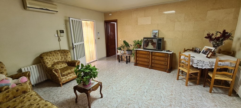 Villa i Orihuela, Alicante, Spanien 3 sovrum, 330 kvm. Nr. 115337