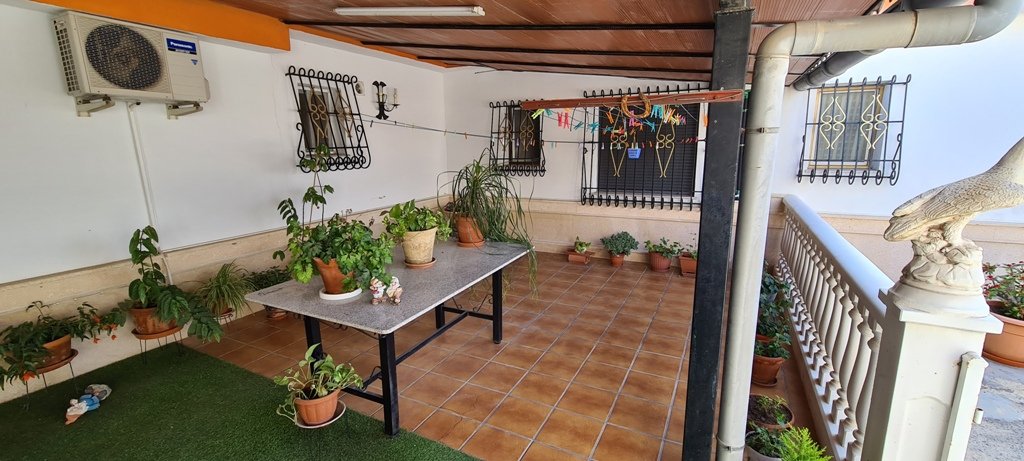 Villa i Orihuela, Alicante, Spanien 3 sovrum, 330 kvm. Nr. 115337