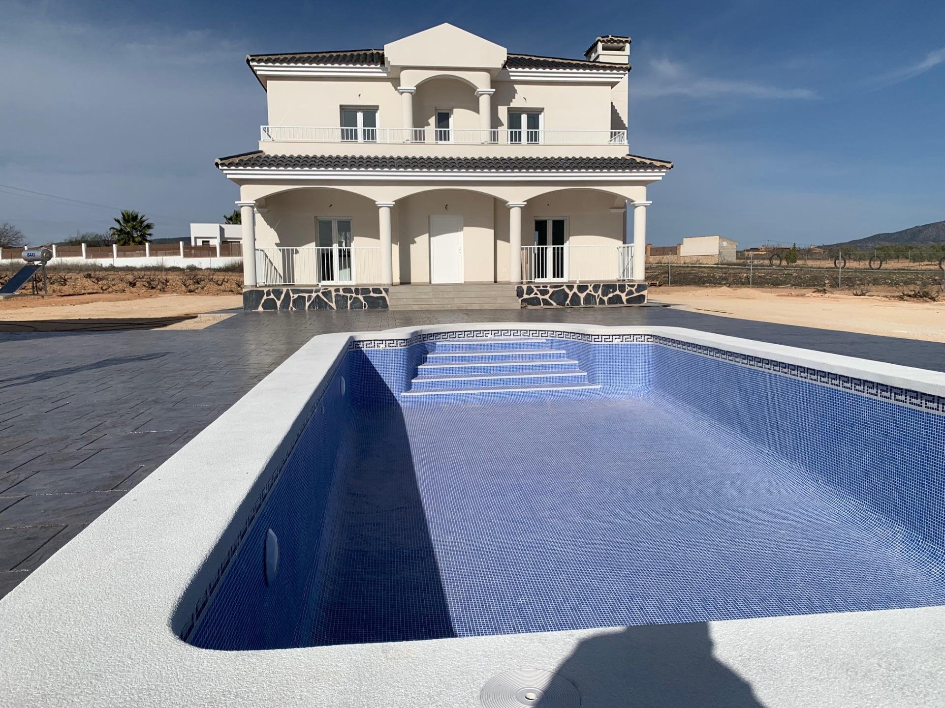 Villa in Pinoso, Alicante, Spain 4 bedrooms, 163 sq.m. No. 95004