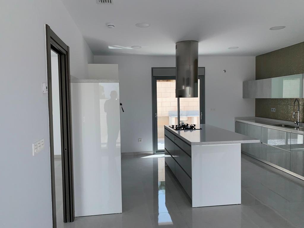 Villa en Pinoso, Alicante, España 4 dormitorios, 165 m2 No. 95010