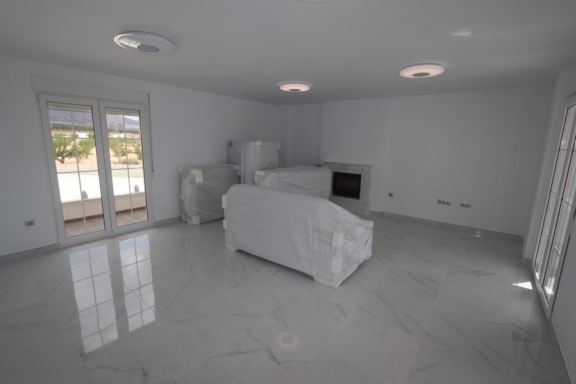 Villa à Pinoso, Alicante, Espagne 4 chambres, 180 m2 No. 95005