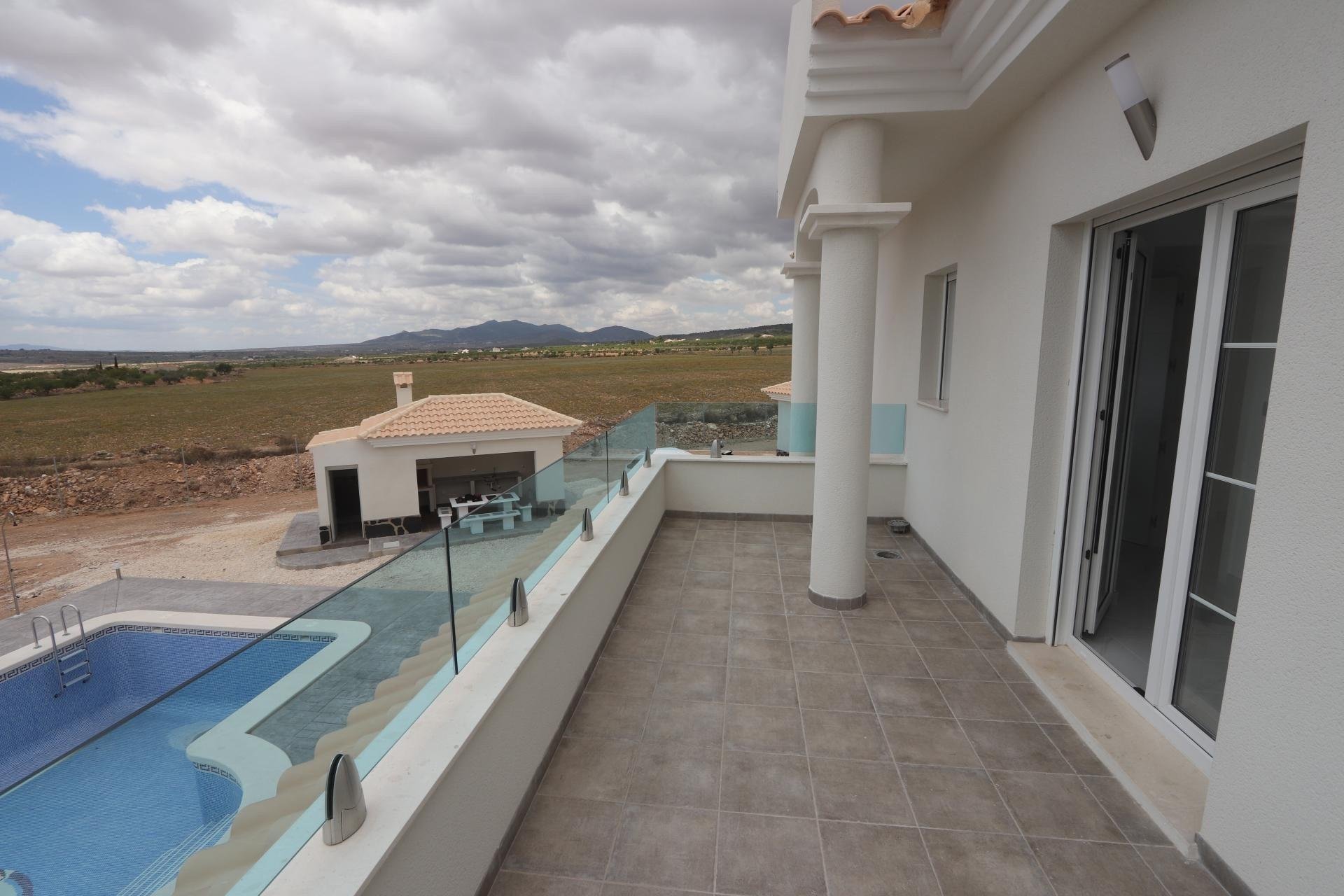 Villa à Pinoso, Alicante, Espagne 4 chambres, 180 m2 No. 95005
