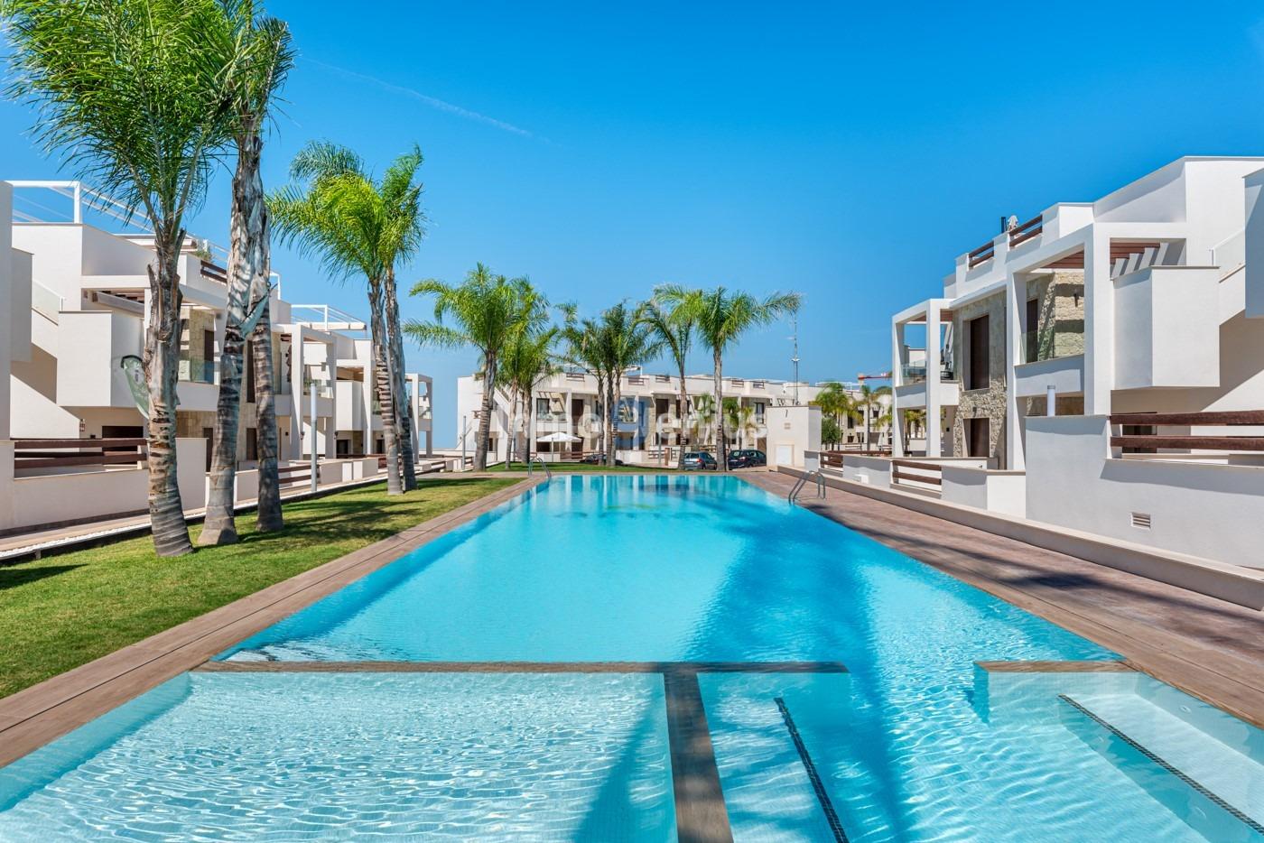 Bungalowi Torrevieja, Alicante, Espanja 2 makuuhuonetta, 62 m2 No. 81546