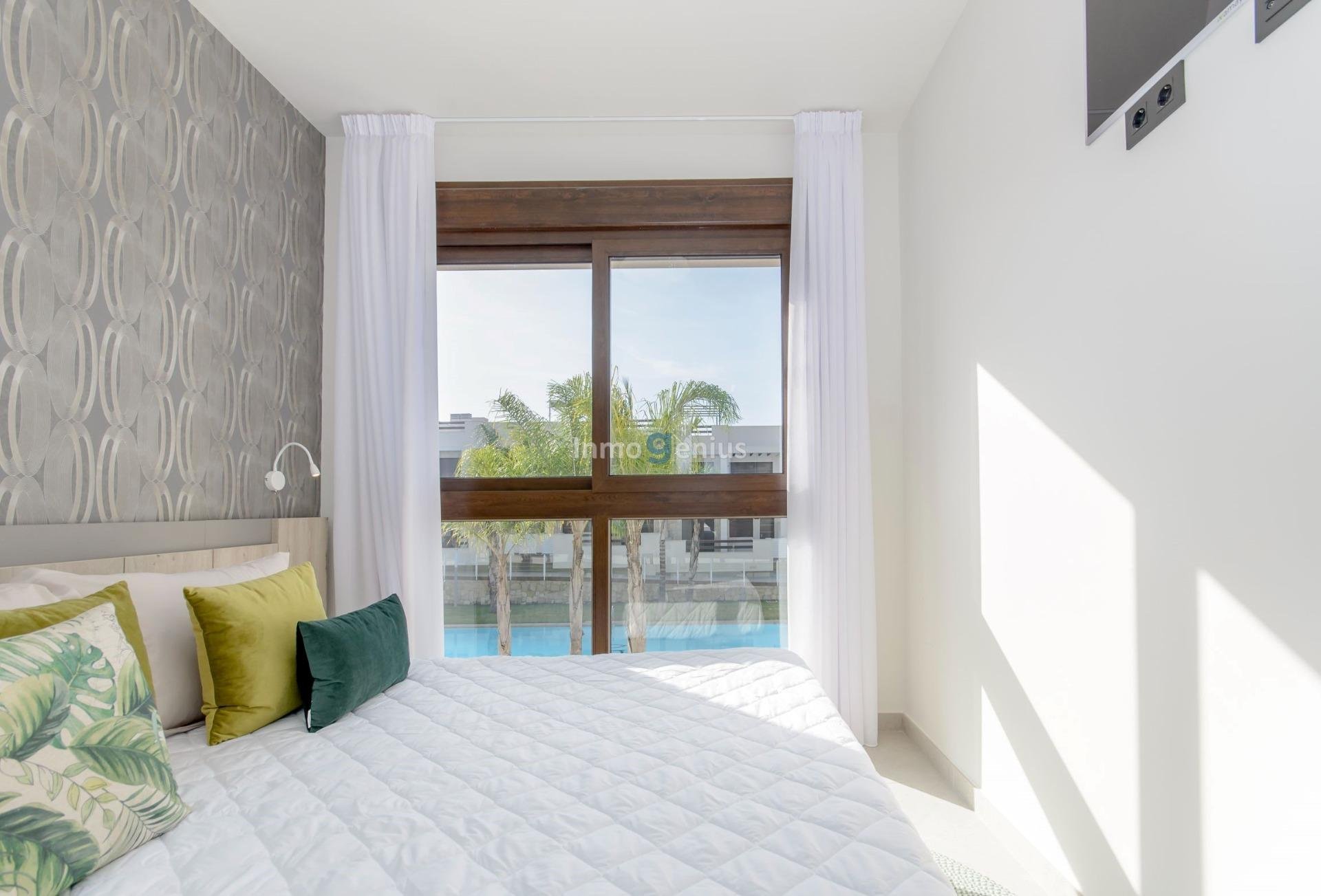 Appartamento a Los Balcones, Alicante, Spagna 2 camere da letto, 63 mq. N° 81545
