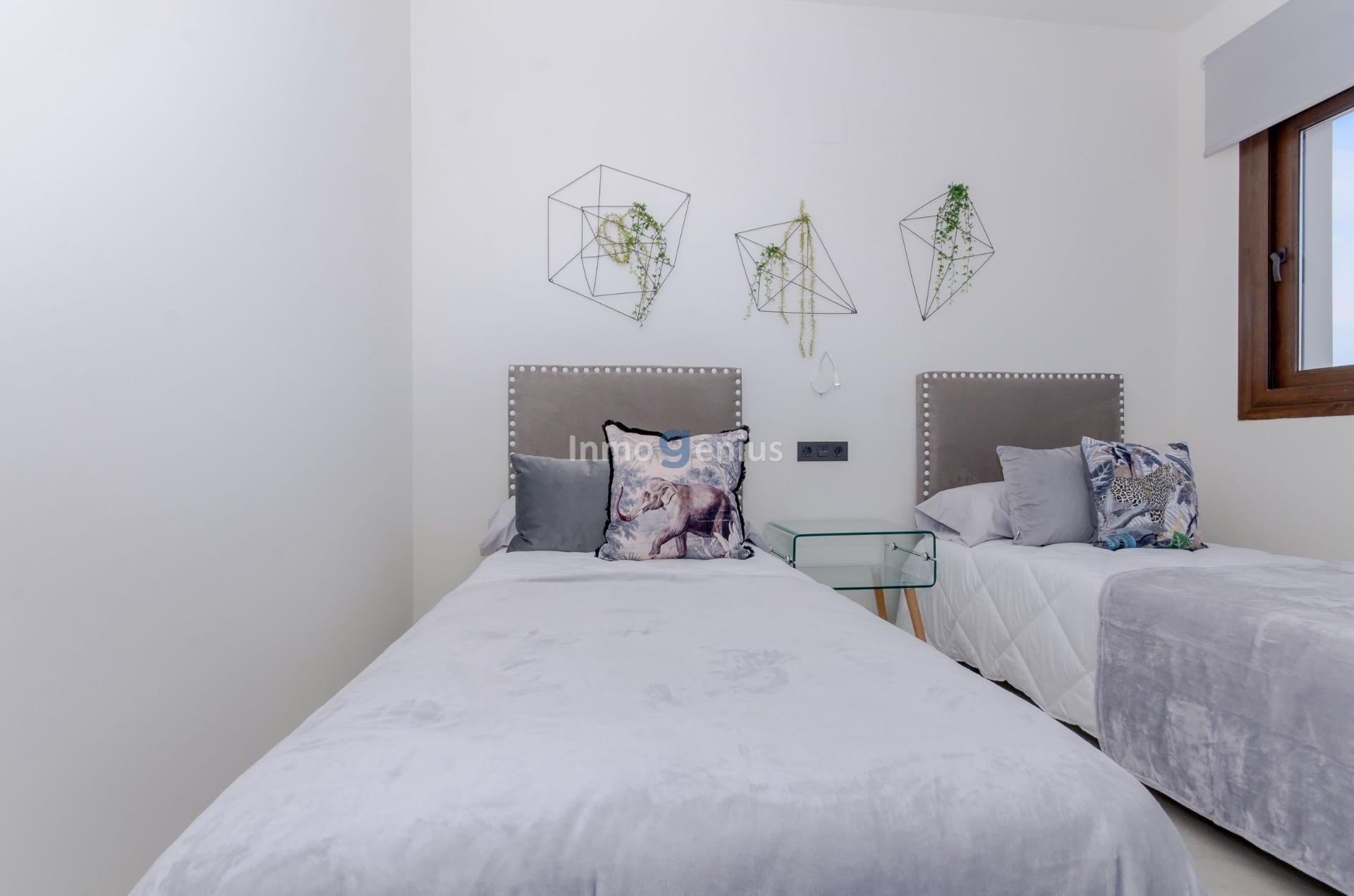 Appartamento a Los Balcones, Alicante, Spagna 2 camere da letto, 63 mq. N° 81545