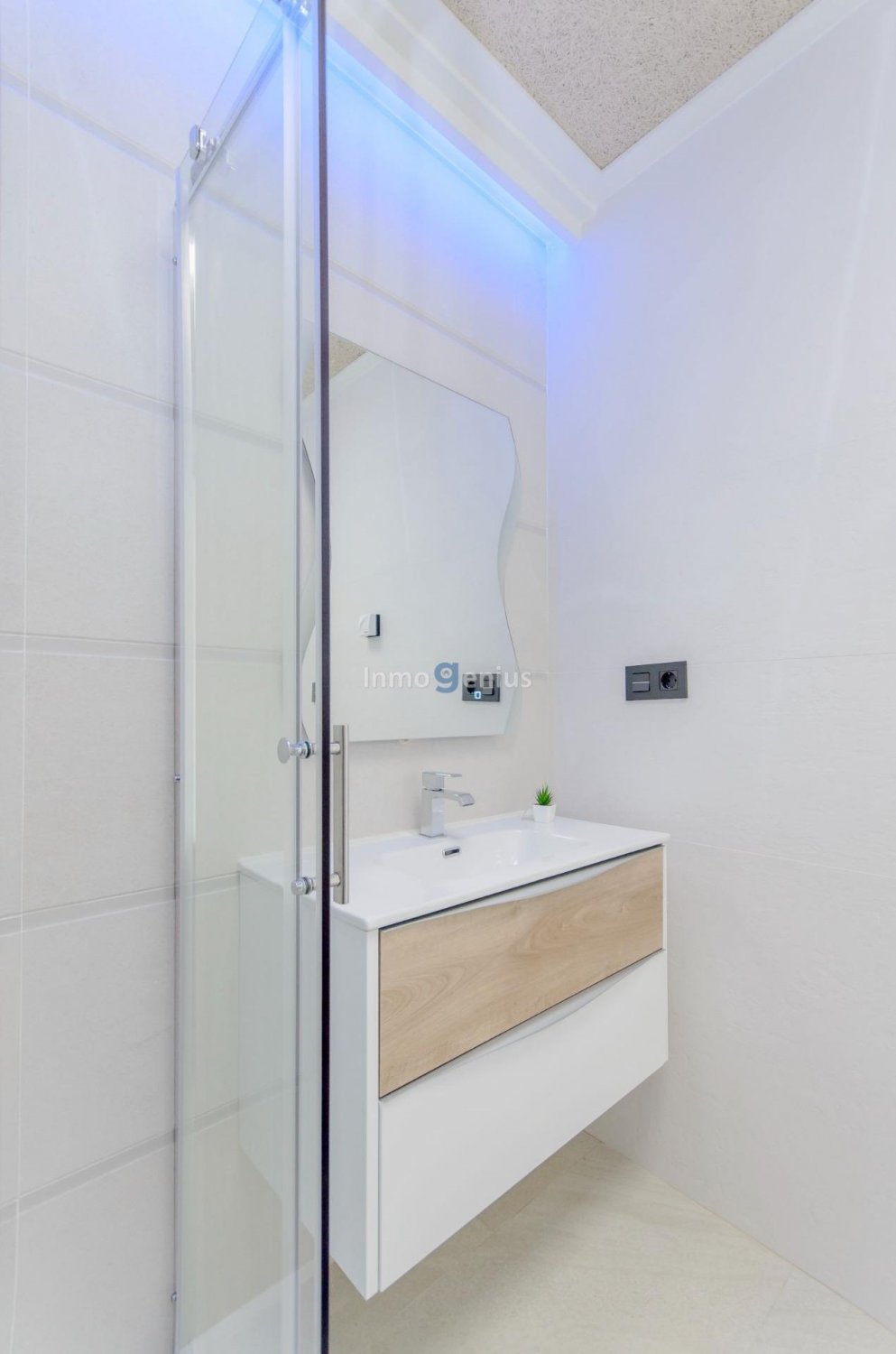 Appartamento a Los Balcones, Alicante, Spagna 2 camere da letto, 63 mq. N° 81545