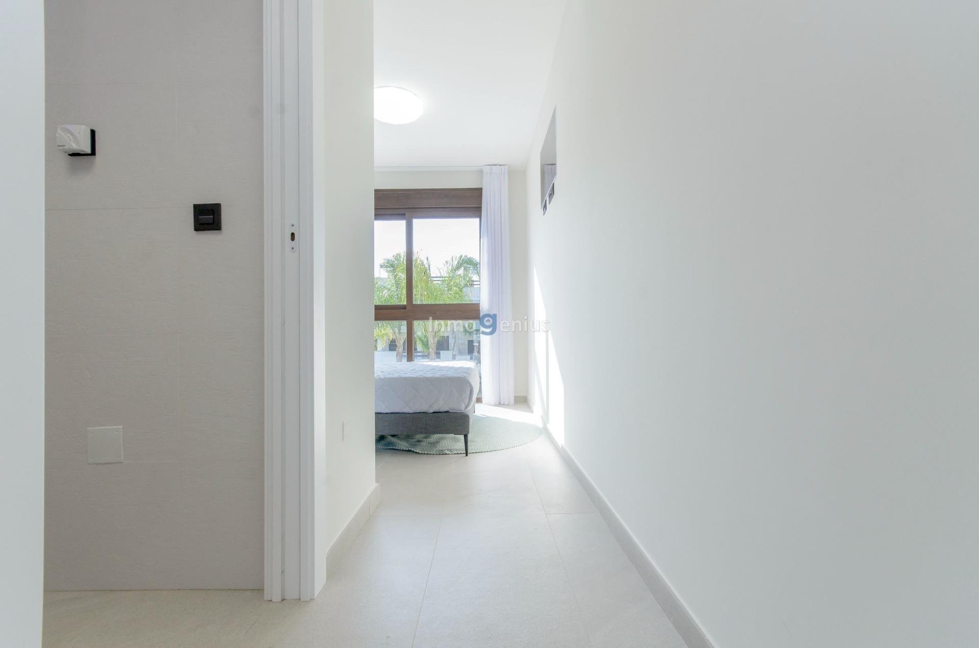Appartamento a Los Balcones, Alicante, Spagna 2 camere da letto, 63 mq. N° 81545