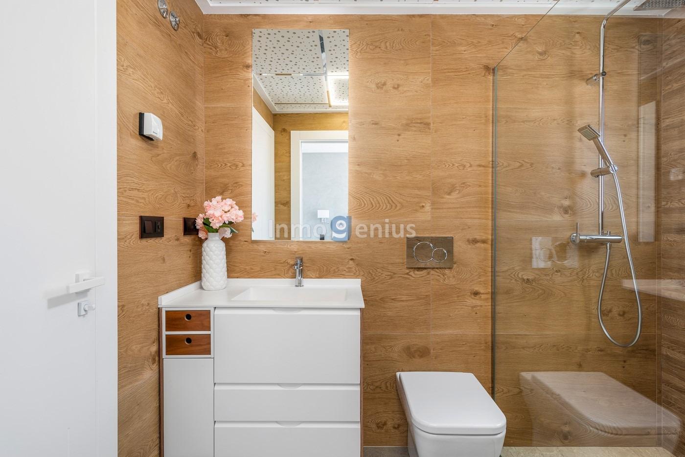 Bungalow à Guardamar del Segura, Alicante, Espagne 3 chambres, 156 m2 No. 81542