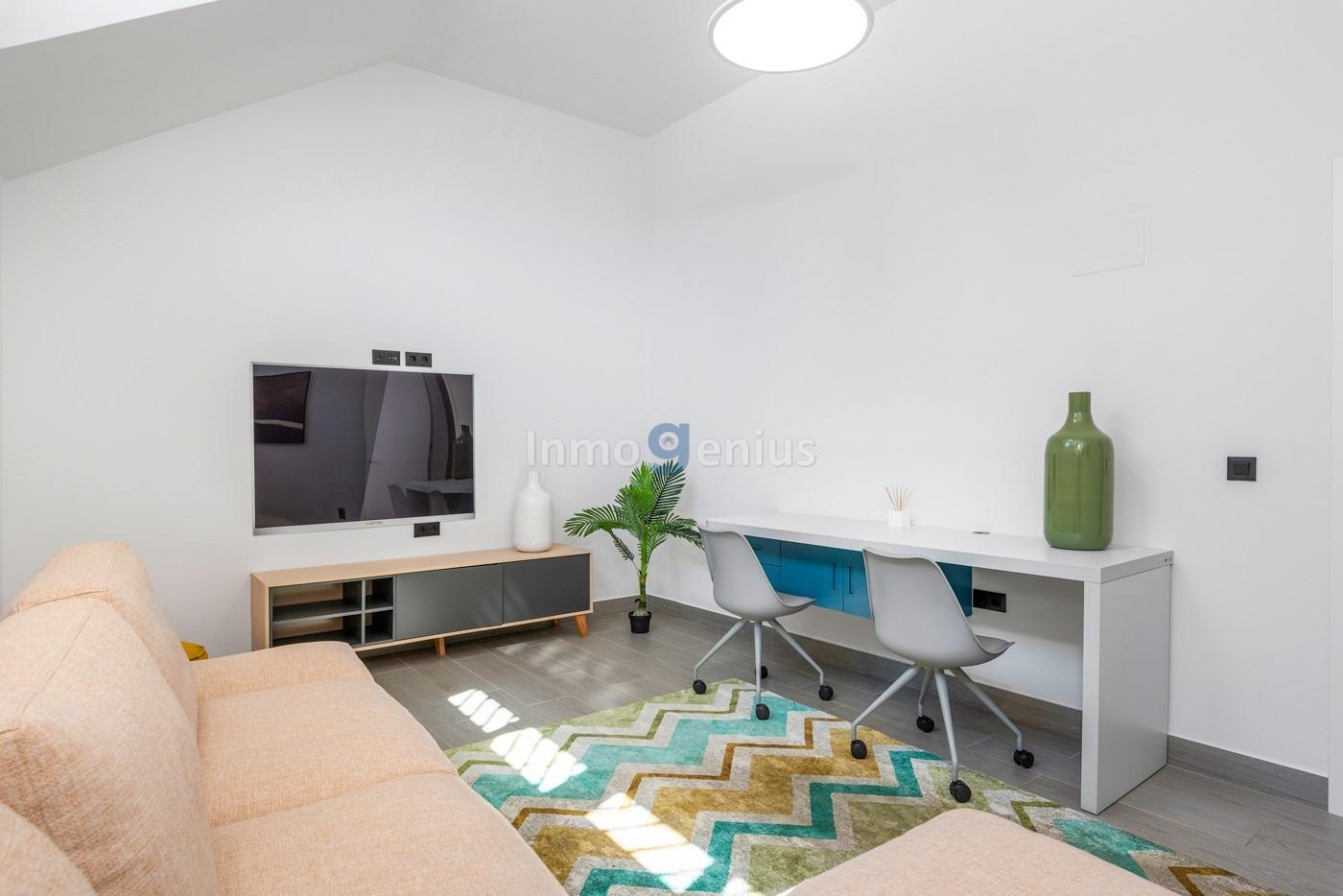 Bungalow à Guardamar del Segura, Alicante, Espagne 3 chambres, 156 m2 No. 81542