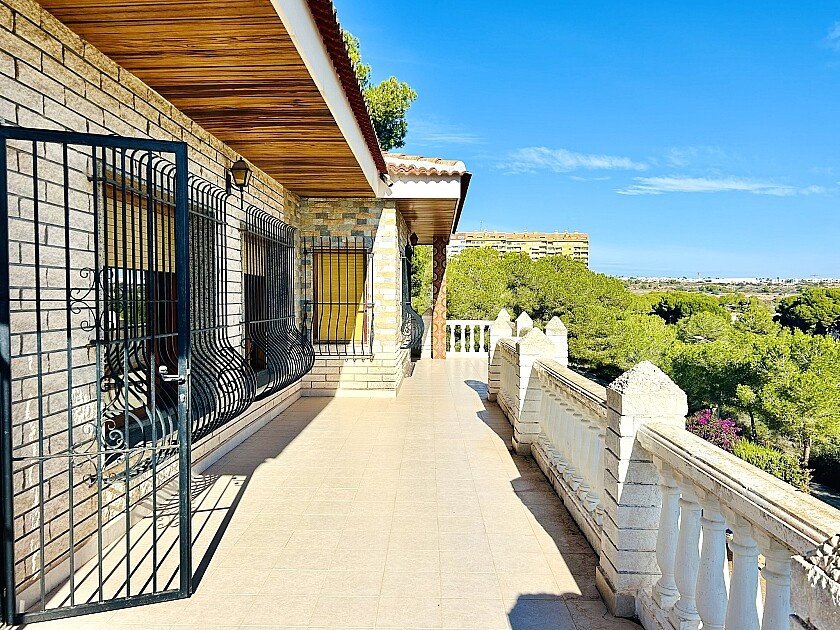Villa en Dehesa De Campoamor, Alicante, España 10 dormitorios, 800 m2 No. 111200