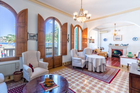 Huvila Port De Soller, Mallorca, Espanja 7 makuuhuonetta, 400 m2 No. 33028