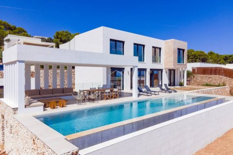 Huvila Es Mercadal, Menorca, Espanja 5 makuuhuonetta,  No. 99009