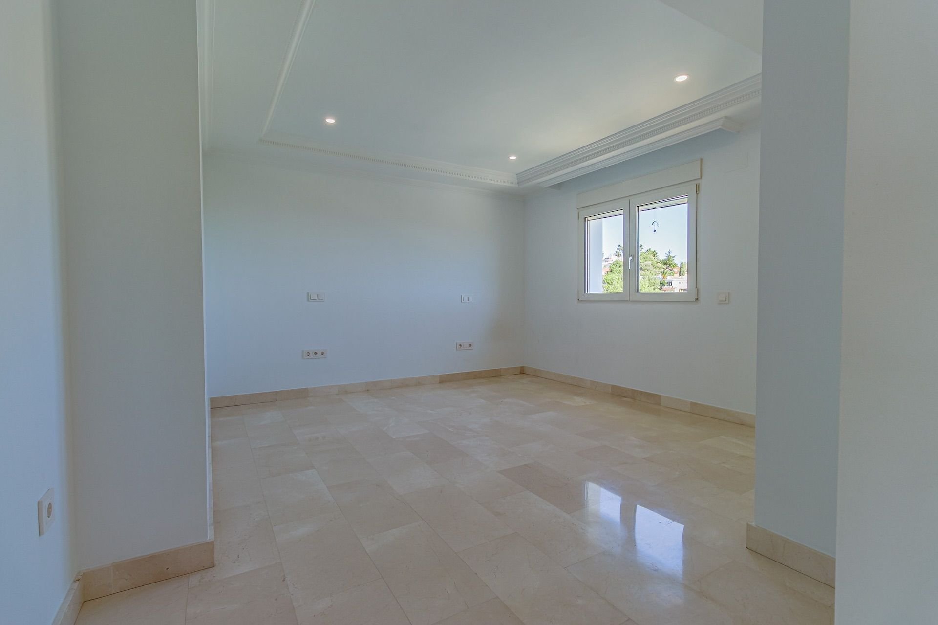 Hus i La Nucia, Alicante, Spanien 3 sovrum, 632 kvm. Nr. 100676