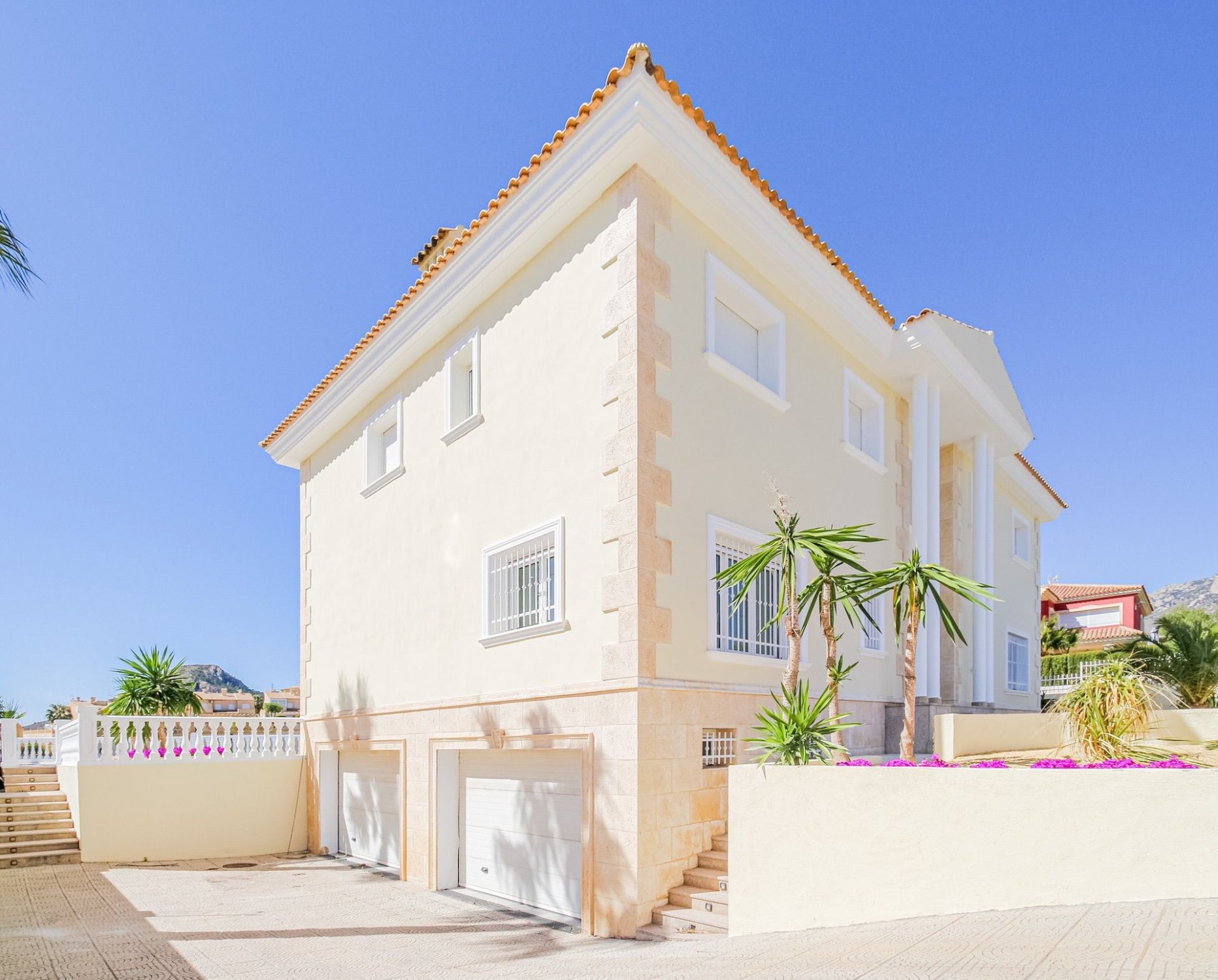 Hus i La Nucia, Alicante, Spanien 3 sovrum, 632 kvm. Nr. 100676