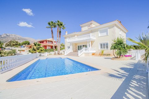 House in La Nucia, Alicante, Spanien 3 Schlafzimmer, 632 m2 Nr. 100676