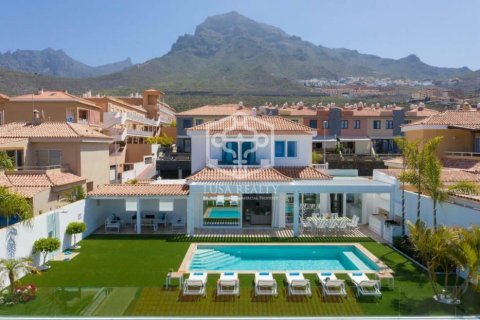 Villa in Adeje, Tenerife, Spanien 6 Schlafzimmer, 350 m2 Nr. 111104