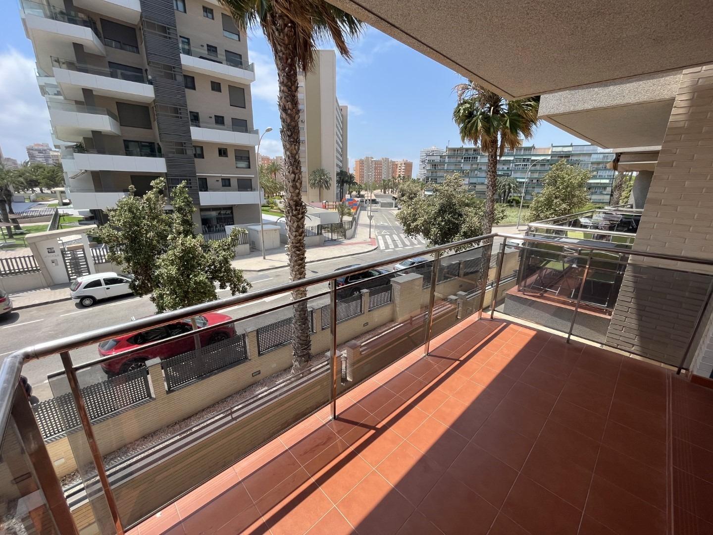 Apartment in Alicante, Spain 2 bedrooms, 94 sq.m. No. 100611
