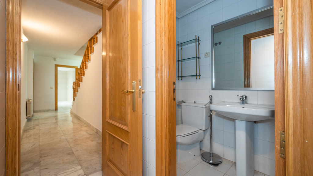 Hus i Madrid, Spanien 6 sovrum, 500 kvm. Nr. 105721
