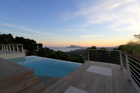 Villa in Altea, Alicante, Spanien 3 Schlafzimmer, 360 m2 Nr. 95578