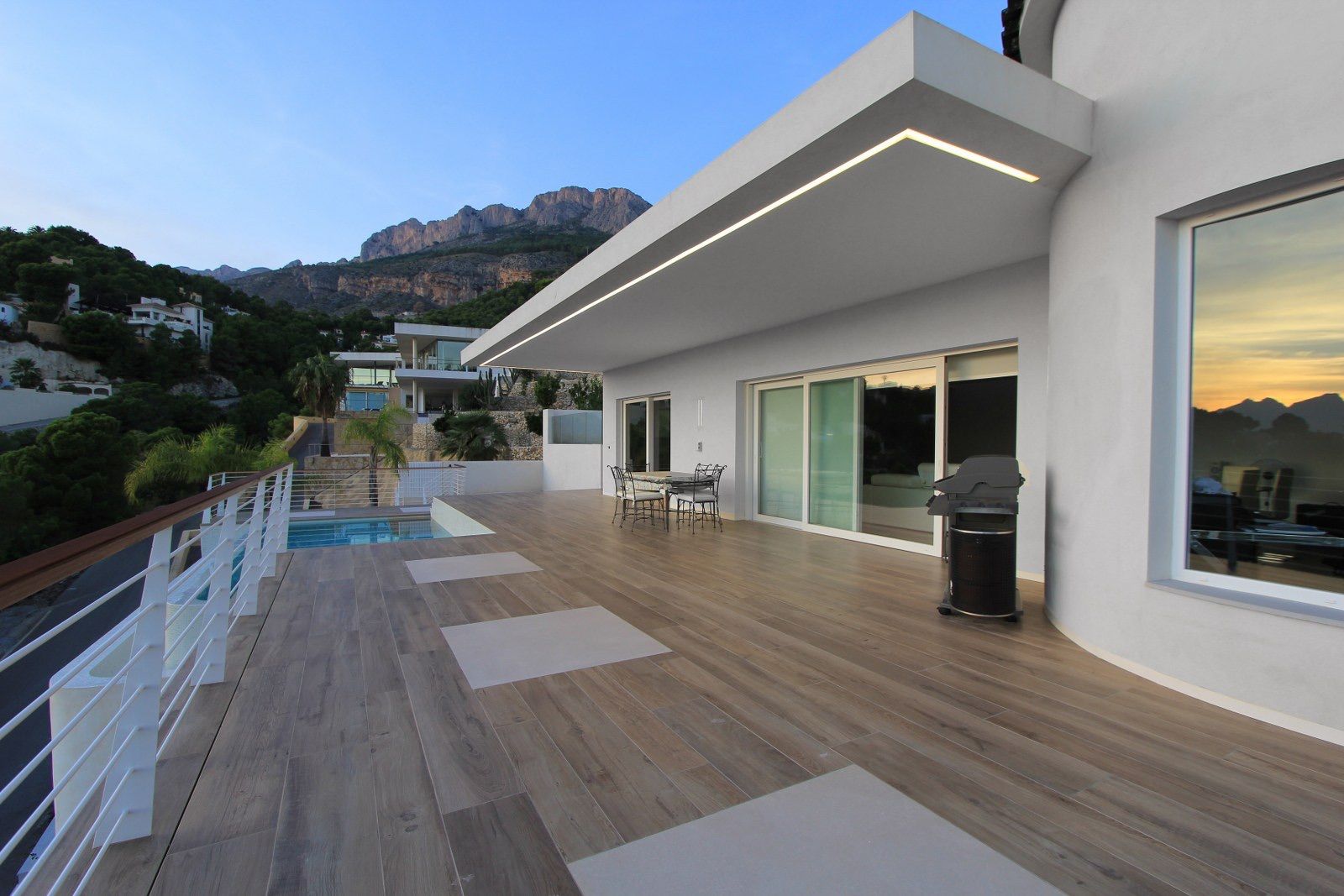 Villa in Altea, Alicante, Spanien 3 Schlafzimmer, 360 m2 Nr. 95578