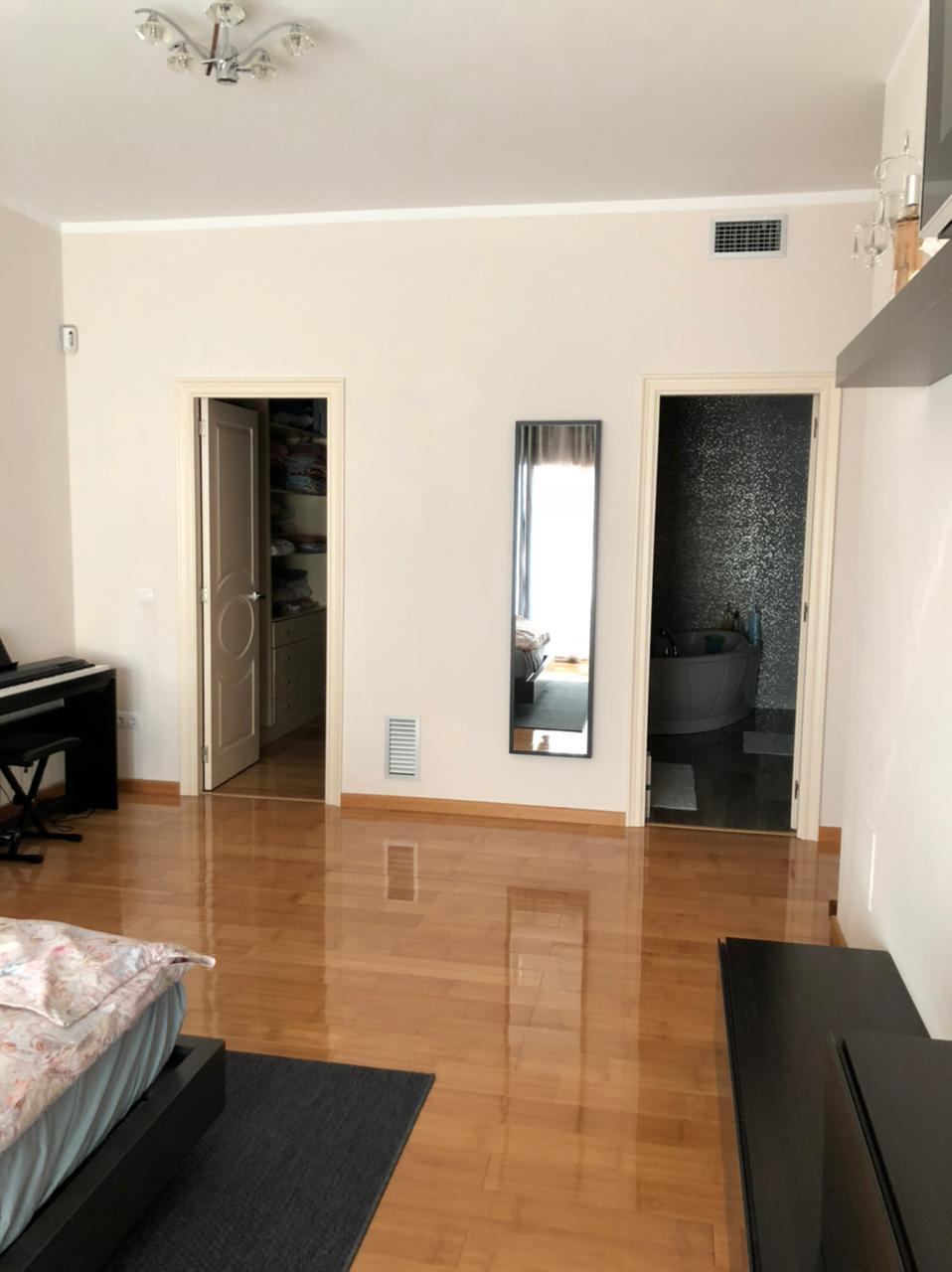 Hus i Lloret de Mar, Girona, Spanien 4 sovrum, 330 kvm. Nr. 23016