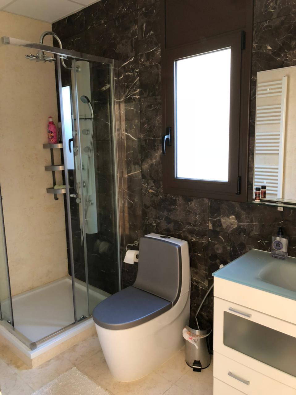 Hus i Lloret de Mar, Girona, Spanien 4 sovrum, 330 kvm. Nr. 23016
