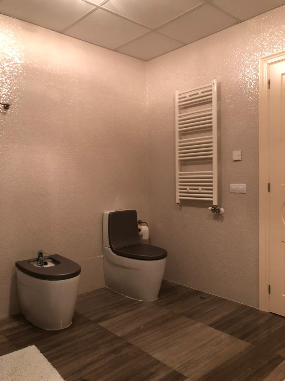 Hus i Lloret de Mar, Girona, Spanien 4 sovrum, 330 kvm. Nr. 23016