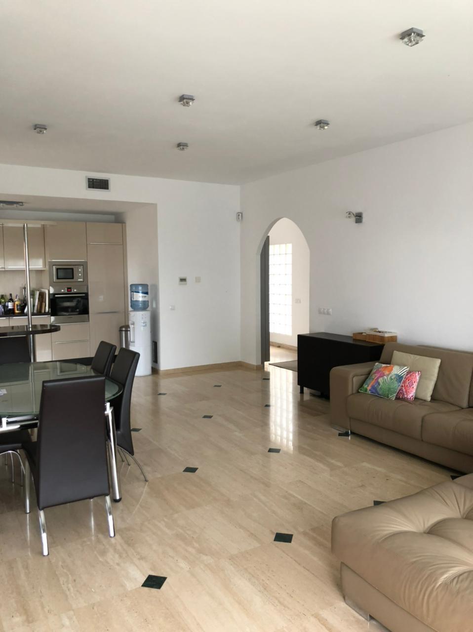 Hus i Lloret de Mar, Girona, Spanien 4 sovrum, 330 kvm. Nr. 23016