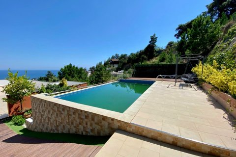 Сasa en Lloret de Mar, Gerona, España 5 dormitorios, 269 m2 No. 23008