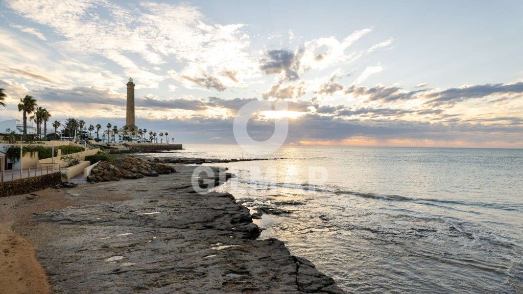 Apartamento en Chipiona, Cádiz, España 2 dormitorios, 152 m2 No. 106159