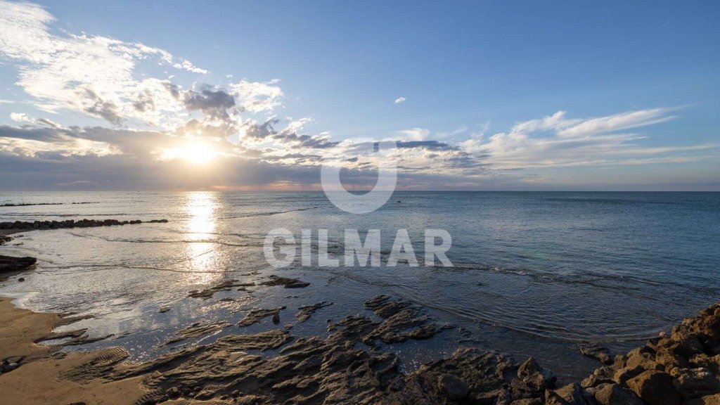 Apartamento en Chipiona, Cádiz, España 2 dormitorios, 152 m2 No. 106159