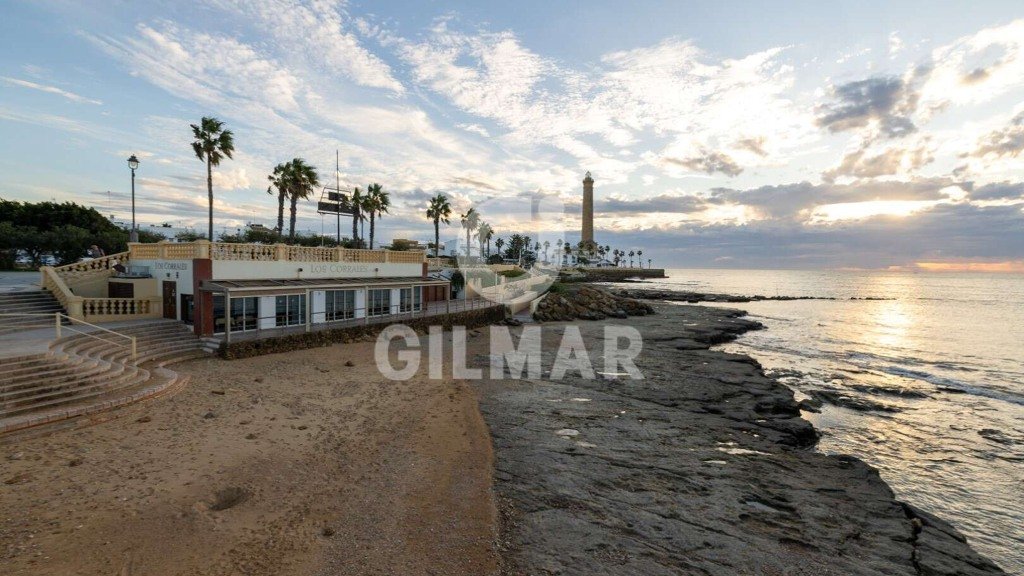 Apartamento en Chipiona, Cádiz, España 2 dormitorios, 152 m2 No. 106159