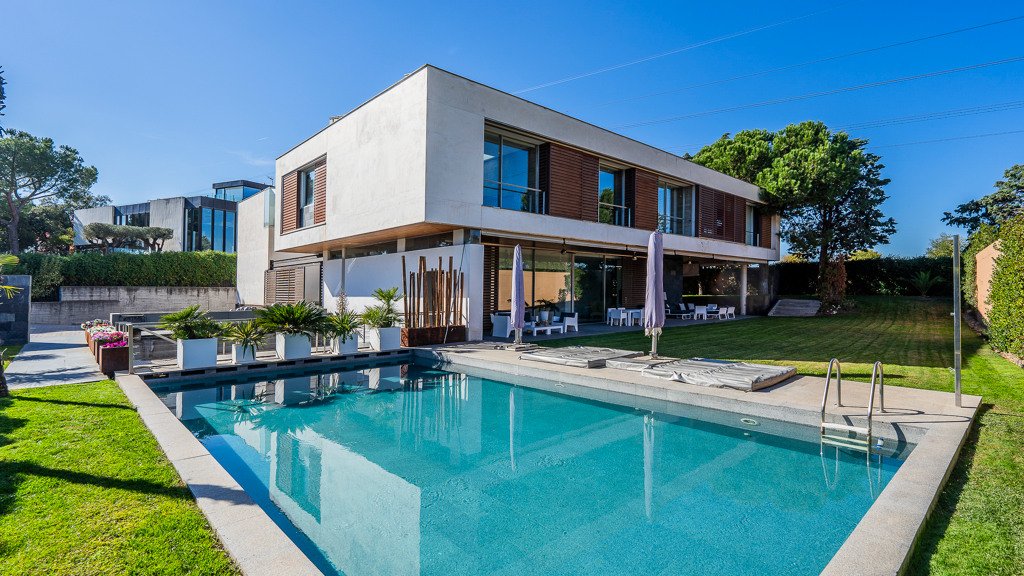 Huvila Pozuelo de Alarcon, Madrid, Espanja 8 makuuhuonetta, 1515 m2 No. 106763