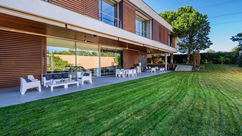 Huvila Pozuelo de Alarcon, Madrid, Espanja 8 makuuhuonetta, 1515 m2 No. 106763