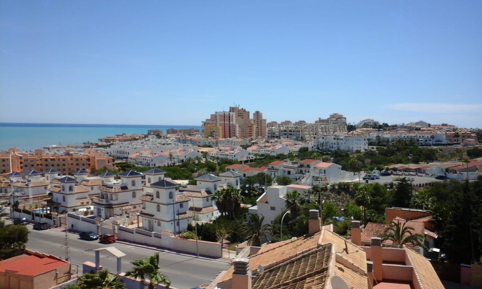 Apartment à Torrevieja, Alicante, Espagne 2 chambres, 132 m2 No. 115782