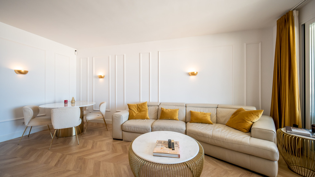 Takvåning i Madrid, Spanien 2 sovrum, 165 kvm. Nr. 99891