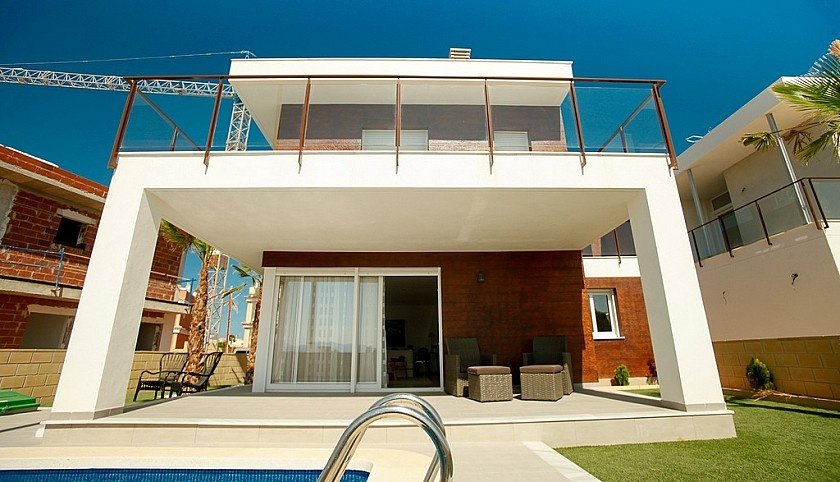 Villa en Gran Alacant, Alicante, España 4 dormitorios, 192 m2 No. 103702