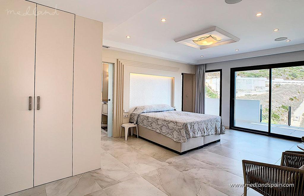 Villa in Cumbre Del Sol, Alicante, Spain 4 bedrooms, 212 sq.m. No. 49305