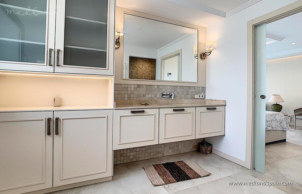 Villa in Cumbre Del Sol, Alicante, Spain 4 bedrooms, 212 sq.m. No. 49305