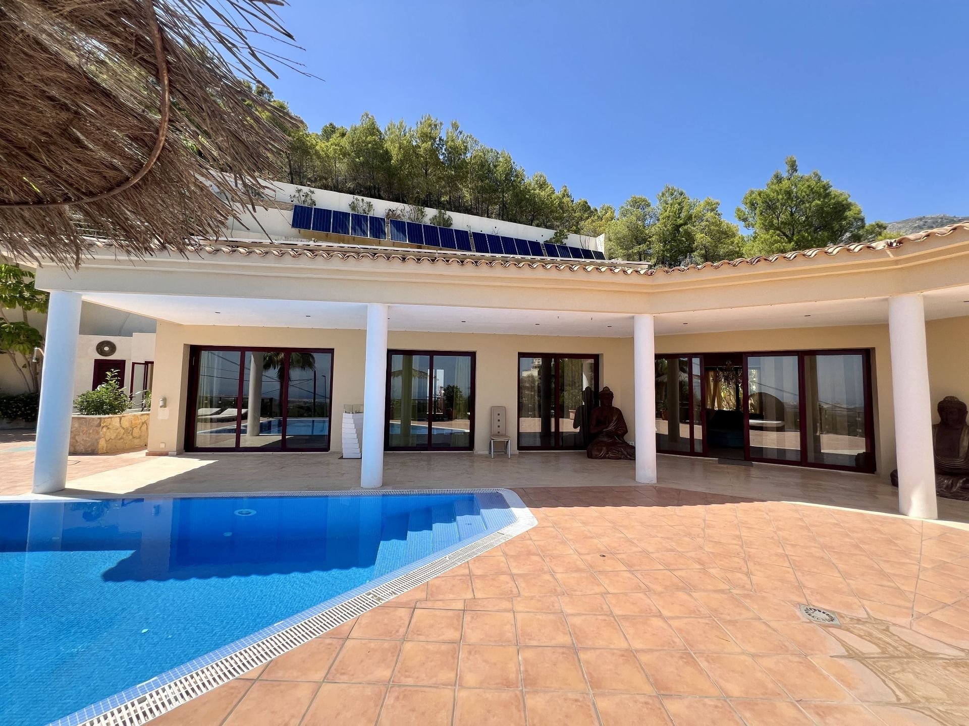 Villa in Altea, Alicante, Spain 4 bedrooms, 700 sq.m. No. 101807