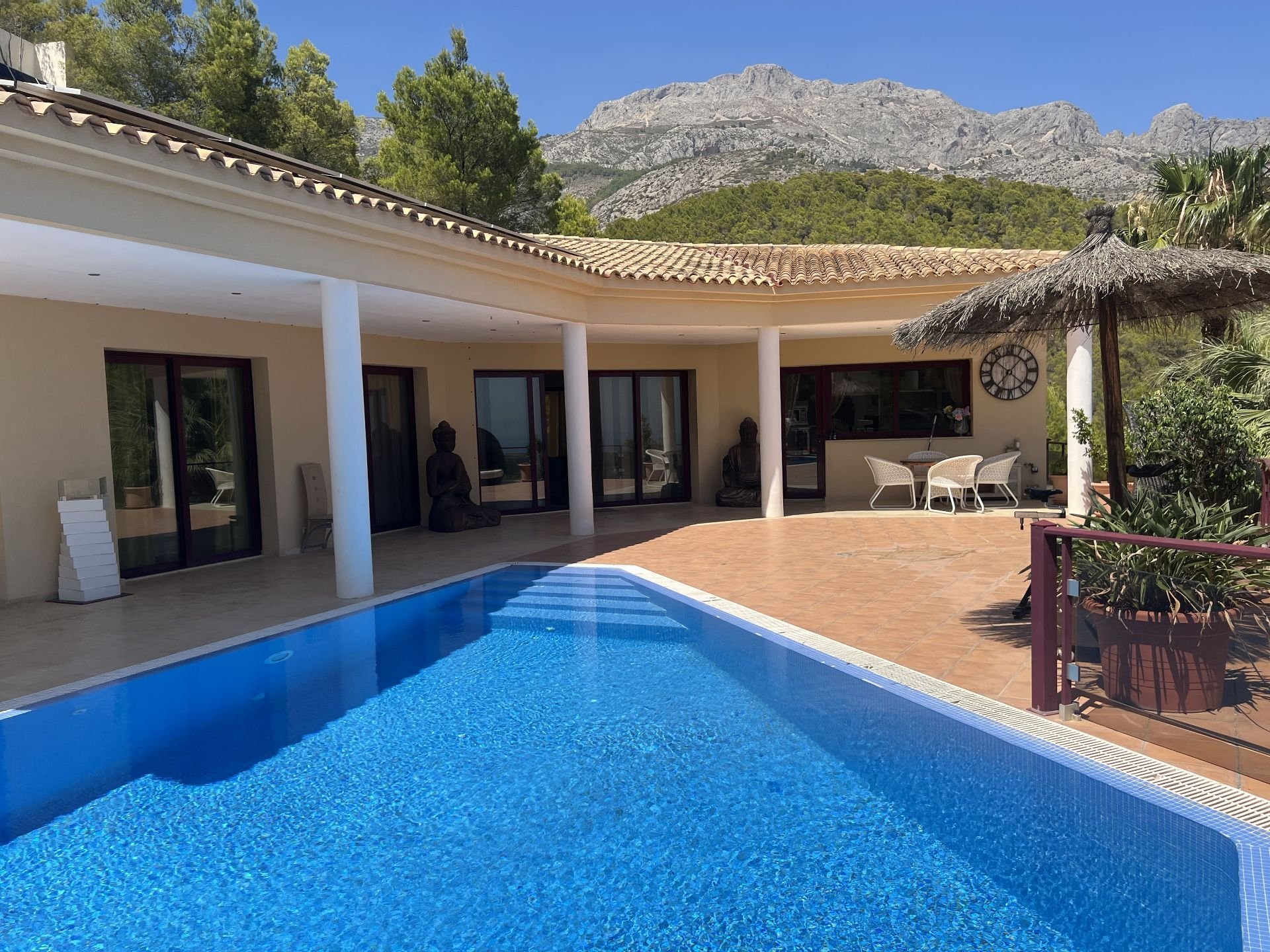 Villa in Altea, Alicante, Spain 4 bedrooms, 700 sq.m. No. 101807