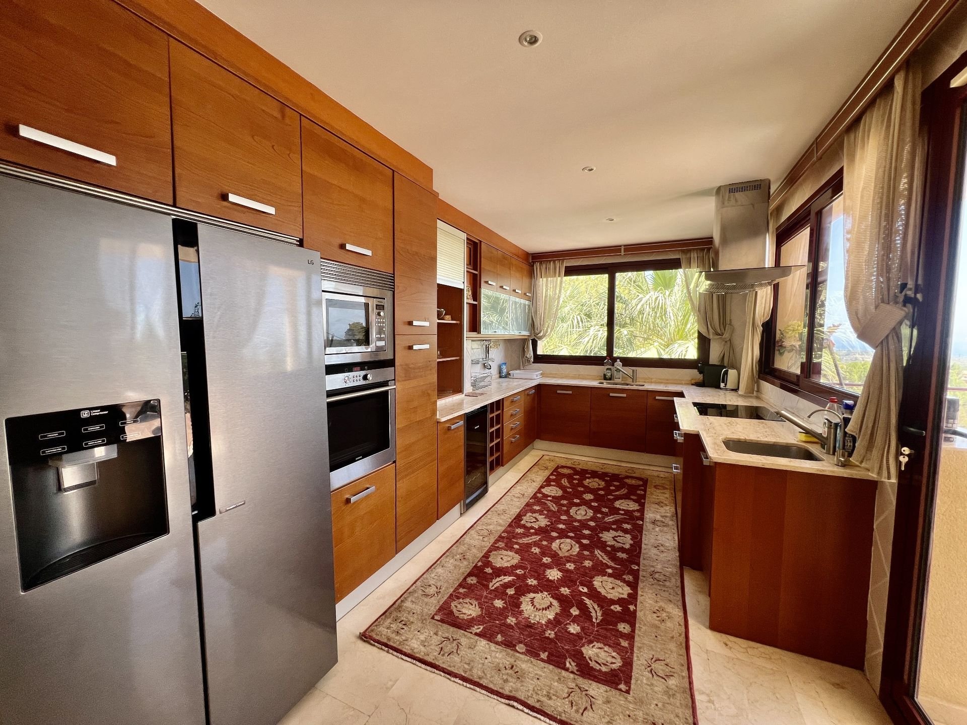 Villa in Altea, Alicante, Spain 4 bedrooms, 700 sq.m. No. 101807