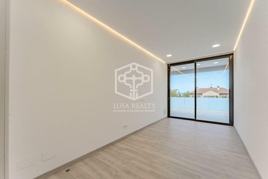 Villa i Adeje, Tenerife, Spanien 4 sovrum, 391 kvm. Nr. 97000