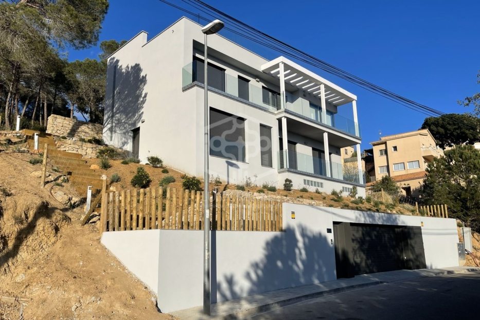 Villa à Lloret de Mar, Girona, Espagne 4 chambres, 387 m2 No. 96999
