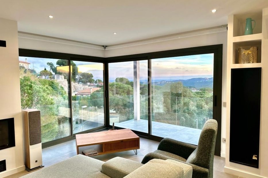 Villa à Lloret de Mar, Girona, Espagne 4 chambres, 387 m2 No. 96999