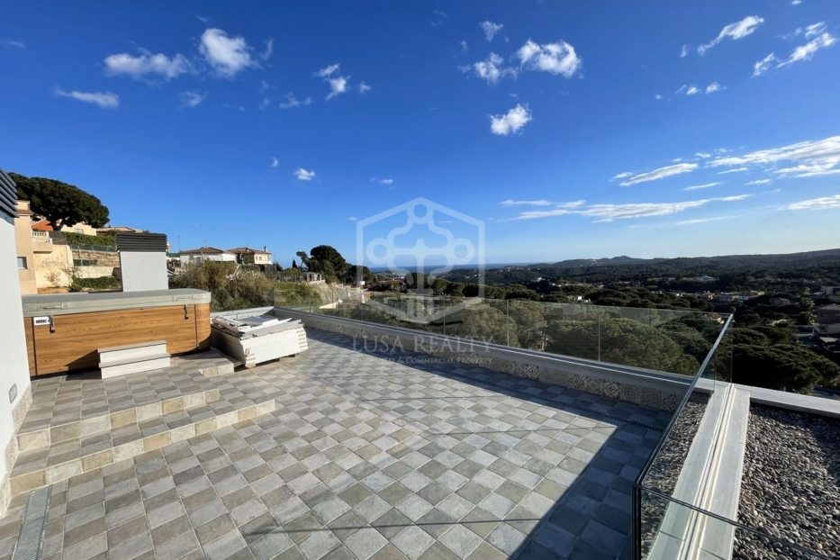 Villa à Lloret de Mar, Girona, Espagne 4 chambres, 387 m2 No. 96999